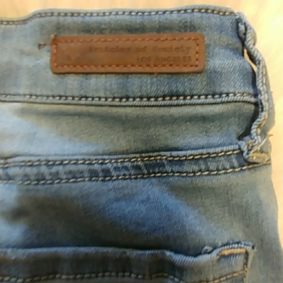 HP!!  🎉 Articles of Society Distressed Crop Jeans-#416 - Picture 7 of 9